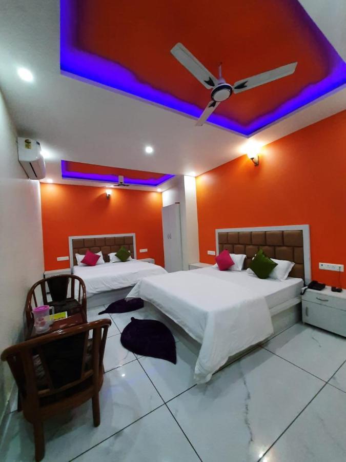 Hotel Ak Residency Haridwār Esterno foto