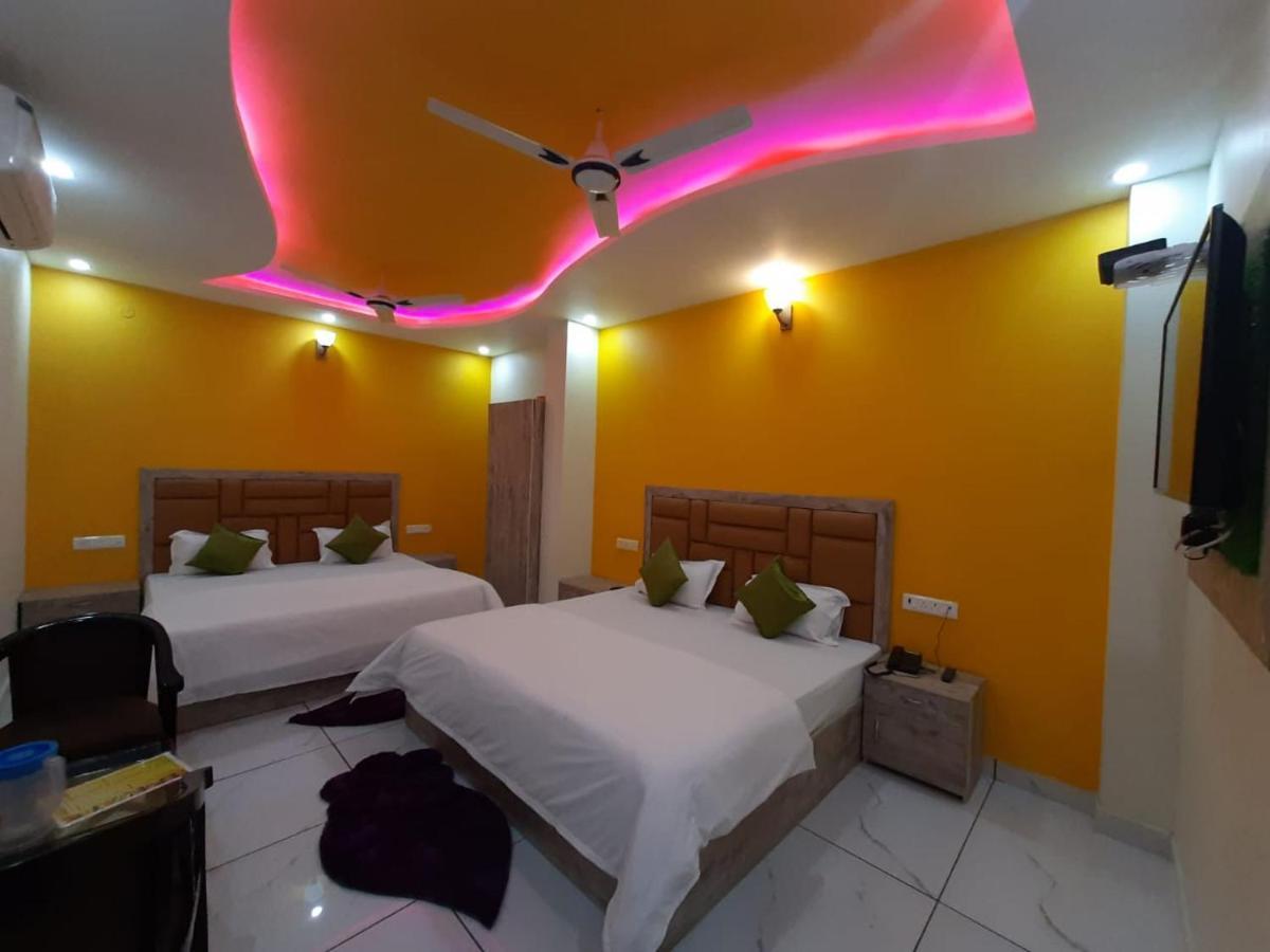 Hotel Ak Residency Haridwār Esterno foto