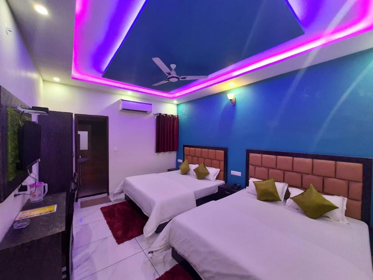 Hotel Ak Residency Haridwār Esterno foto
